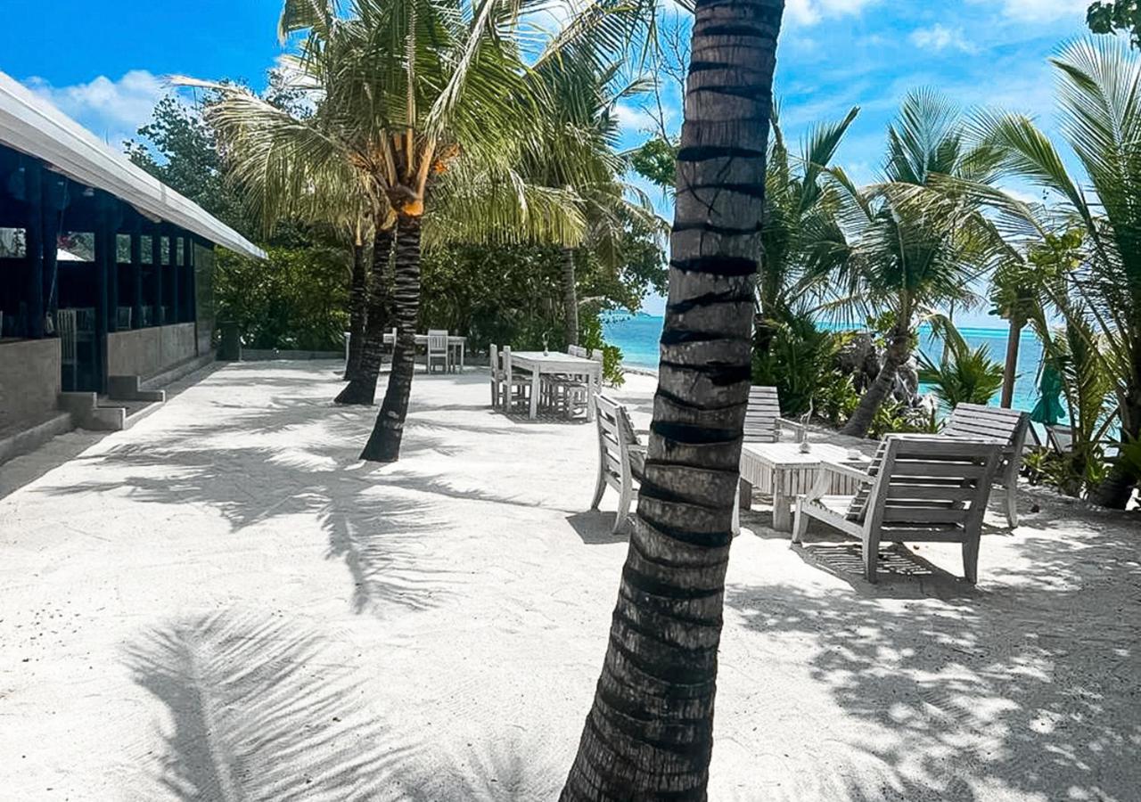 ホテル Tropical Tree Fehendhoo エクステリア 写真